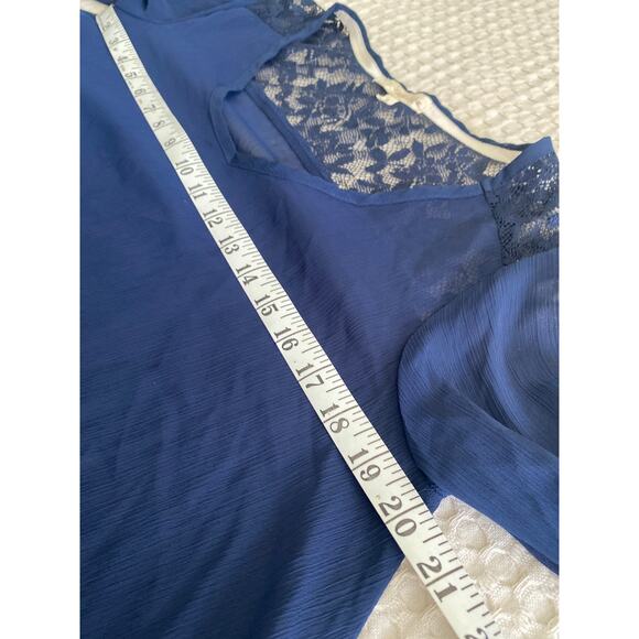 Rewind Navy Blue Semi-Sheer Lace Crochet Long Sleeve Loose Fit Blouse Sz Small - Picture 6 of 11